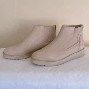 Naturalizer Beige Suede Ankle Boots 8 NWOB